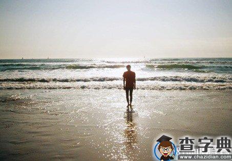 每一句简短的句子都隐藏着大道理 脖子再长也高不过脑袋